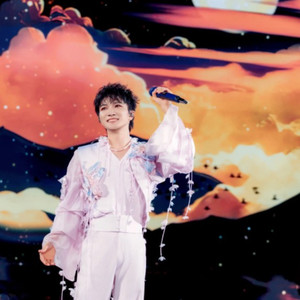 水中间（周深live）