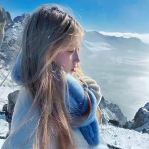 大风在刮大雪在下