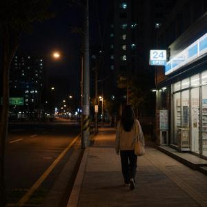 잠도 안 오는 밤이라