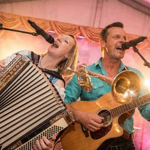 Девушка из подсобки