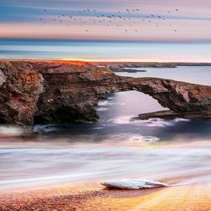 青石桥上的离别