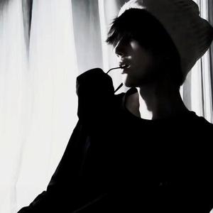 几面 (我盯着你的脸想还能见几面)