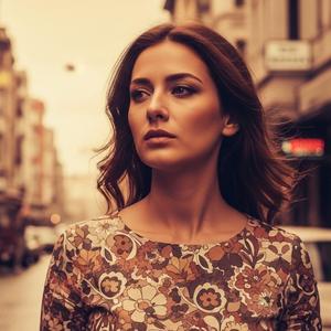 Yaşanmadan Bilinmiyor Vedalar (Cover)