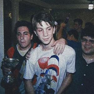 she looks beautiful in her comme des garçons