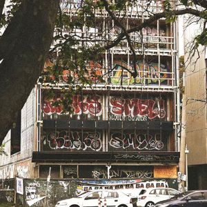 A SONG WITH NO SPIRIT