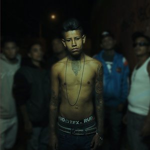 No Es Barrio Es Familia