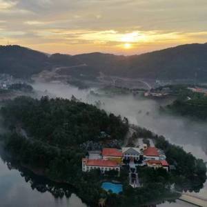 老百姓的父母官 伴奏