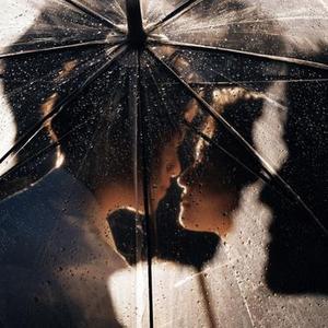 伞下没说出口的我愿意