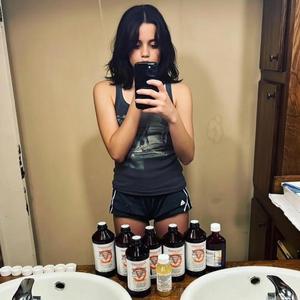 LuvWithCash (feat. RipPinkBands)