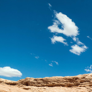有人喜欢你绑着头发的样子