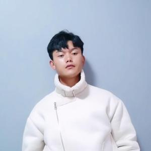 当初的爱情匆匆的走过