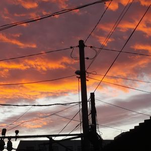 无所谓，我见过流星坠落地面