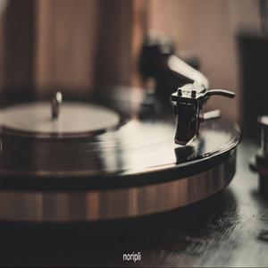 Love on a Smooth Loop