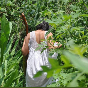 Aquí está la mujer