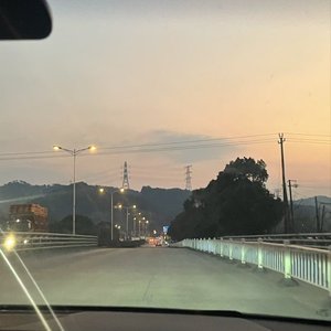 平静日子里的伤疤