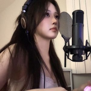 房间里开始下起雨（cover GS.L）