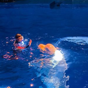 等风停了我们就走吧