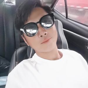 相遇在漫天落叶时