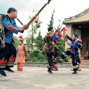 彝 云南孟菲斯 民族孟菲斯风格伴奏