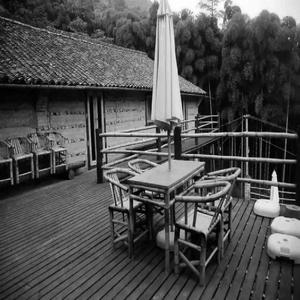 一壶酒一包烟 伴奏