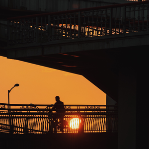 我们都是被迫出生的孩子