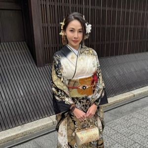 父 鉄道模型 母 韓流ドラマ 娘 ガキっぽい両親の生末を憂う