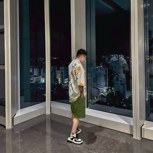 我像个幼稚鬼 攀比你的爱