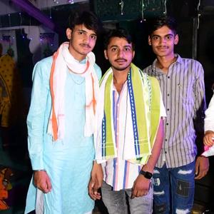 मोहब्बत कोन करू मत खाव बड़बेटा kr Devta