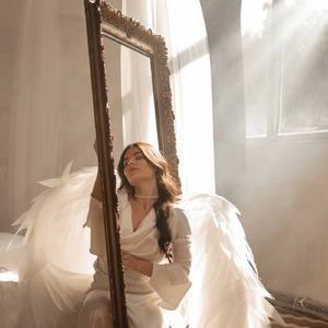 空に羽ばたく翼