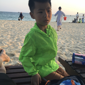 潮声之下