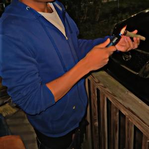 HOLLON (feat. J’03)