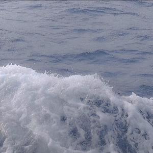 《房间》（翻自 刘瑞琦）