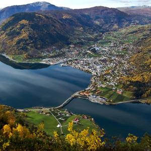 Sogndal Lyser Opp (feat. Kattepinne)