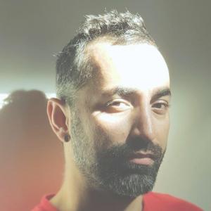 Sarata (feat. Madmazel)