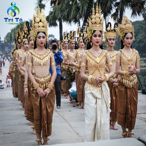 ក្អែកហើរកាត់ស្ទឹង