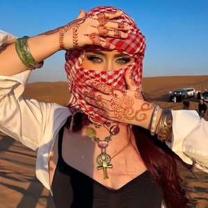 KHALEENA NESHOFAK