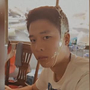 大型纪录片《情绪稳定才是真疯了》