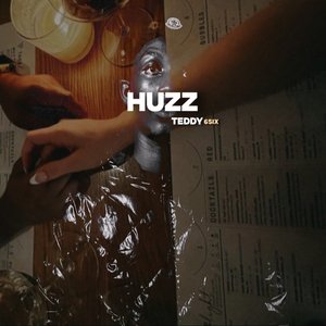 Huzz