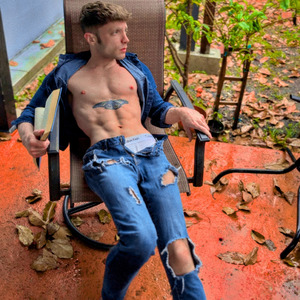 Summer Boy, Broken Toy