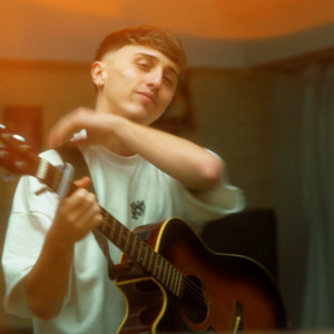 Vivo Como Q̶u̶i̶e̶r̶o̶ Puedo