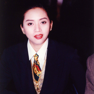 老歌越听越经典，旧人越看越无情