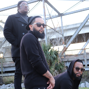 CIGARILLO (feat. CHASE FREEMAN)