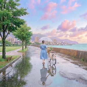 Folding the Umbrella