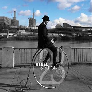 Meet Me Under the Mistletoe