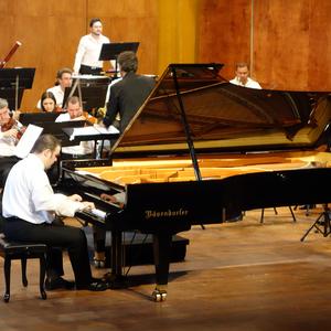 Philip Glass - Metamorphosis 4 in C Minor from Solo Piano, Flowing