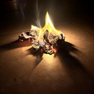 火苗(feat.LilV1yBaBy）