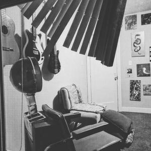 ain't dead yet (feat. Oz & Brainiac)