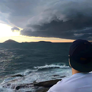 ayrilipkat teg（分开了）