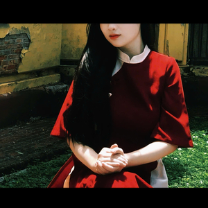 Hoa Thơm Bươm Lượn