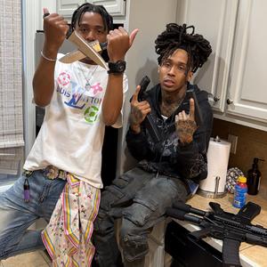 Knots (feat. Slimelifejay)